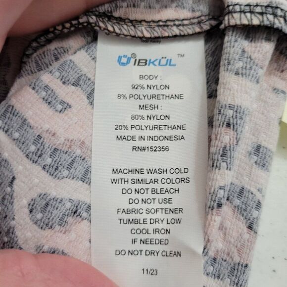 IBKUL Top Women Small Leopard Long Sleeve Mock Neck Golf Shirt UPF 50 Athleisure - Picture 11 of 11